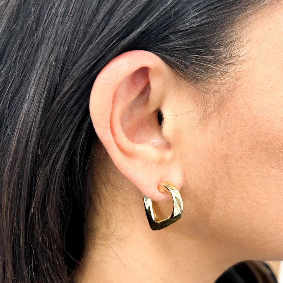 Hoop Earrings Heart Design Gold