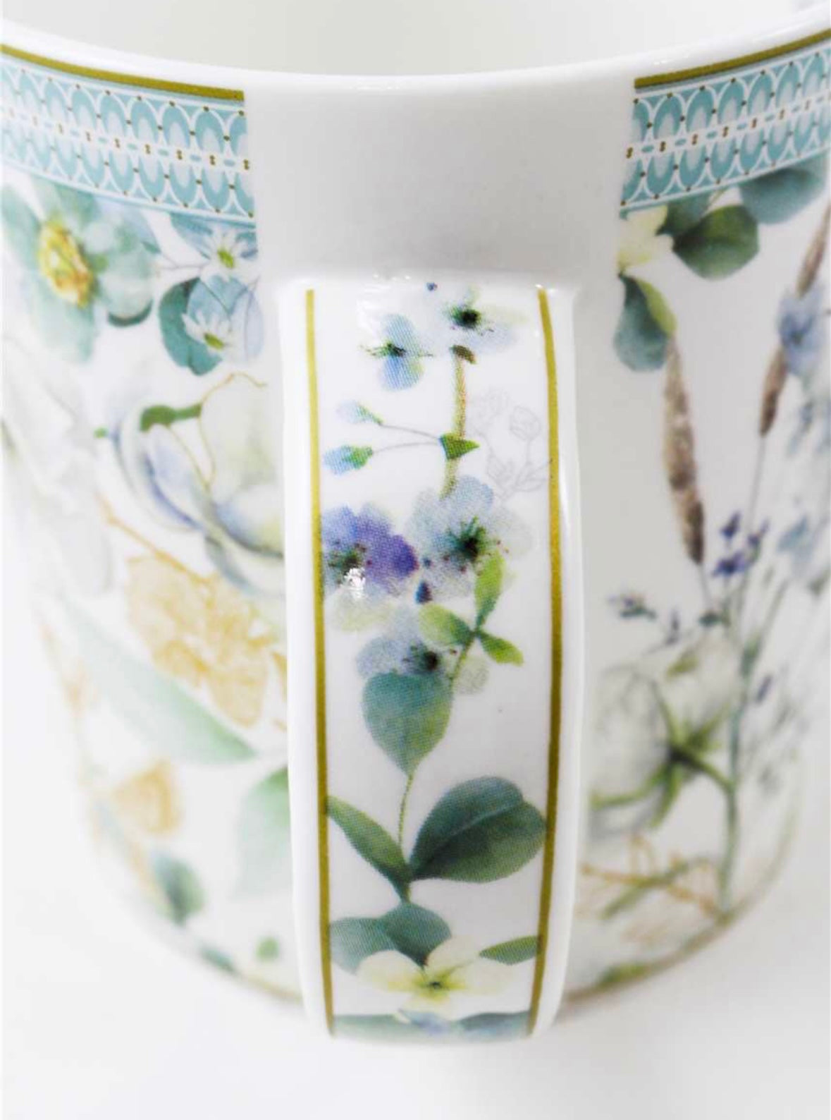 White & Blue Floral Porcelain Mug (+ gift box)