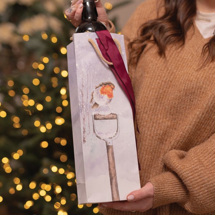 A Little Red Robin Bottle Gift Bag