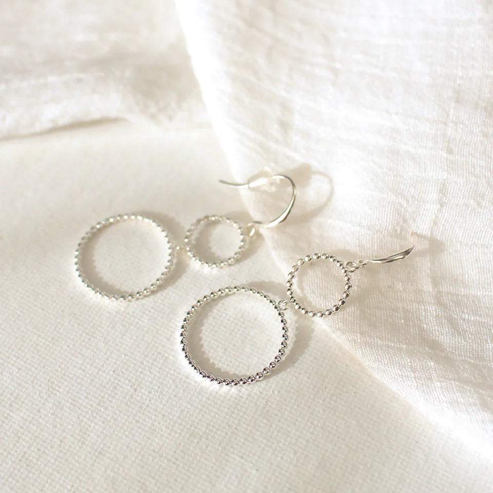 Dangling Earrings Circle Design - Silver