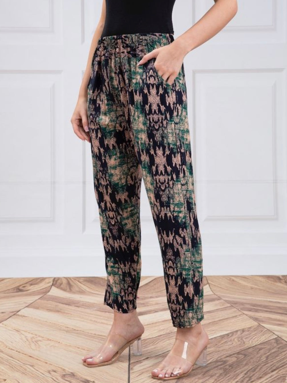 “The Carolyn” One-Size Pant