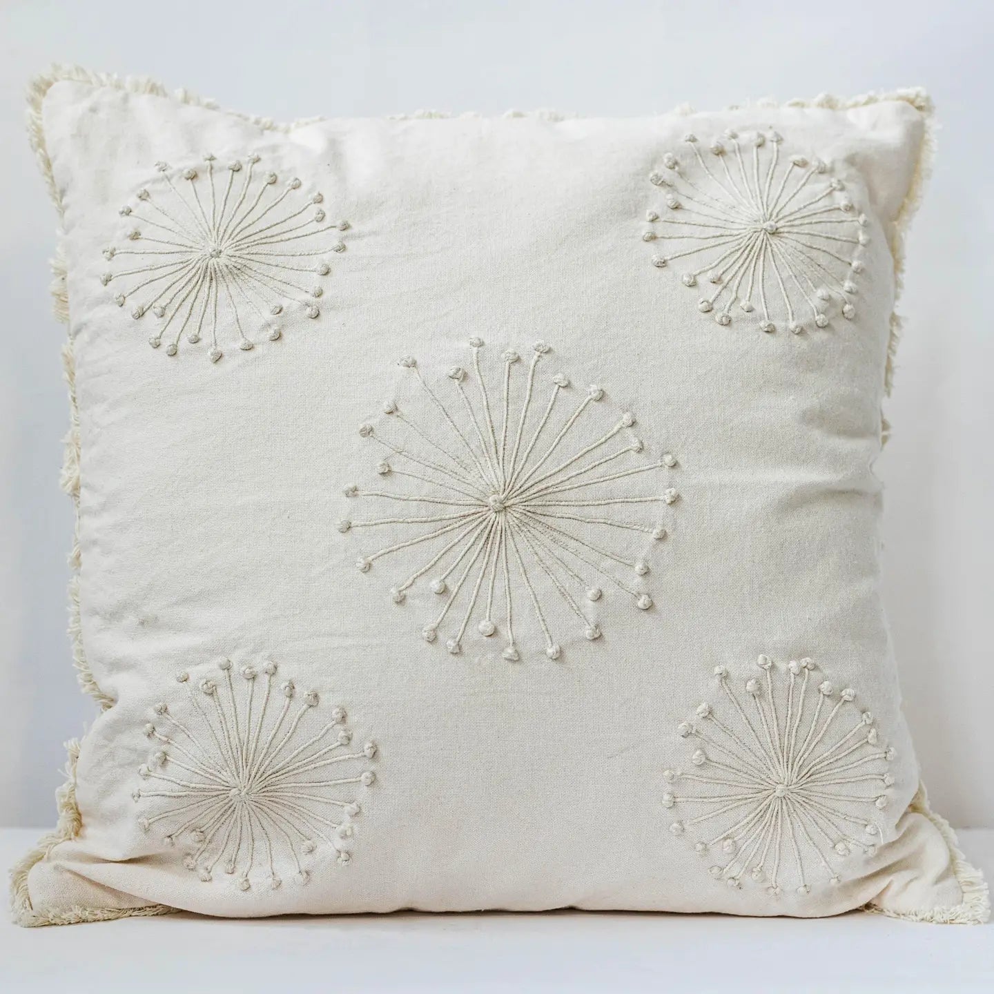 Cushion w/Removable Insert & Fringe Lace