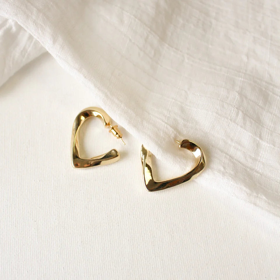 Hoop Earrings Heart Design Gold