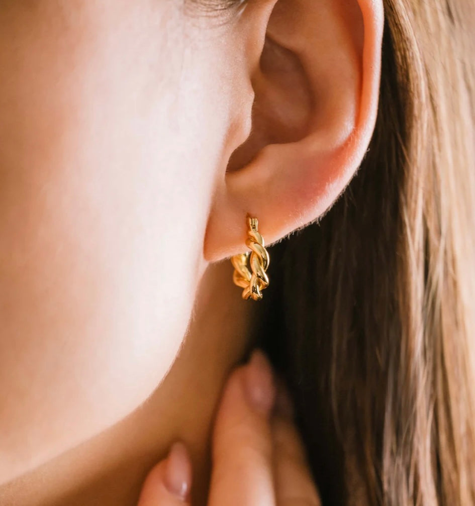 Twist Hinge Hope Earrings: Gold