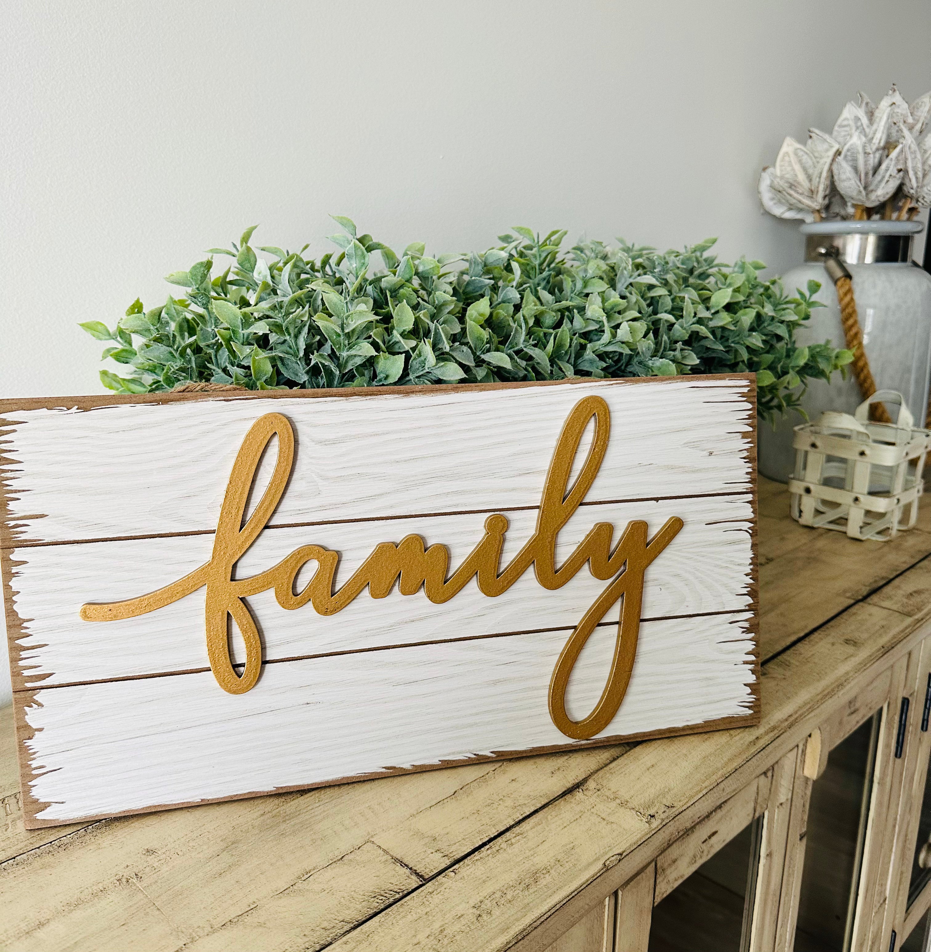 Family Sign: Gold Wording