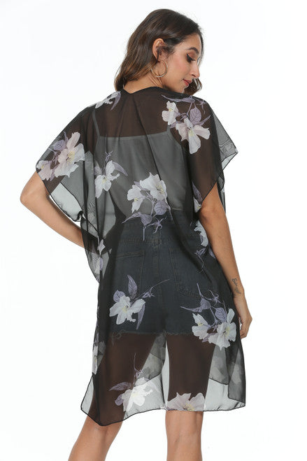 Black & White Floral Kimono/One Size