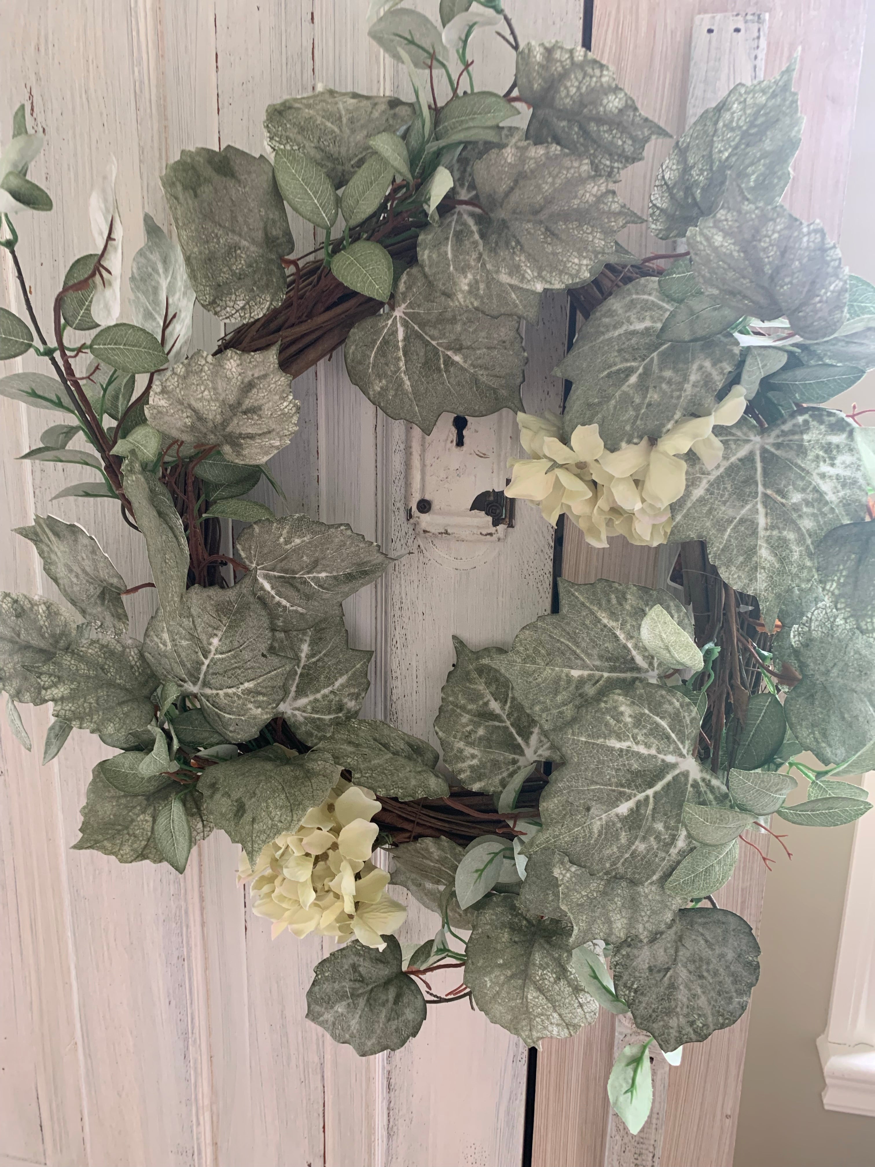 Hydrangea 'N' Ivy Wreath