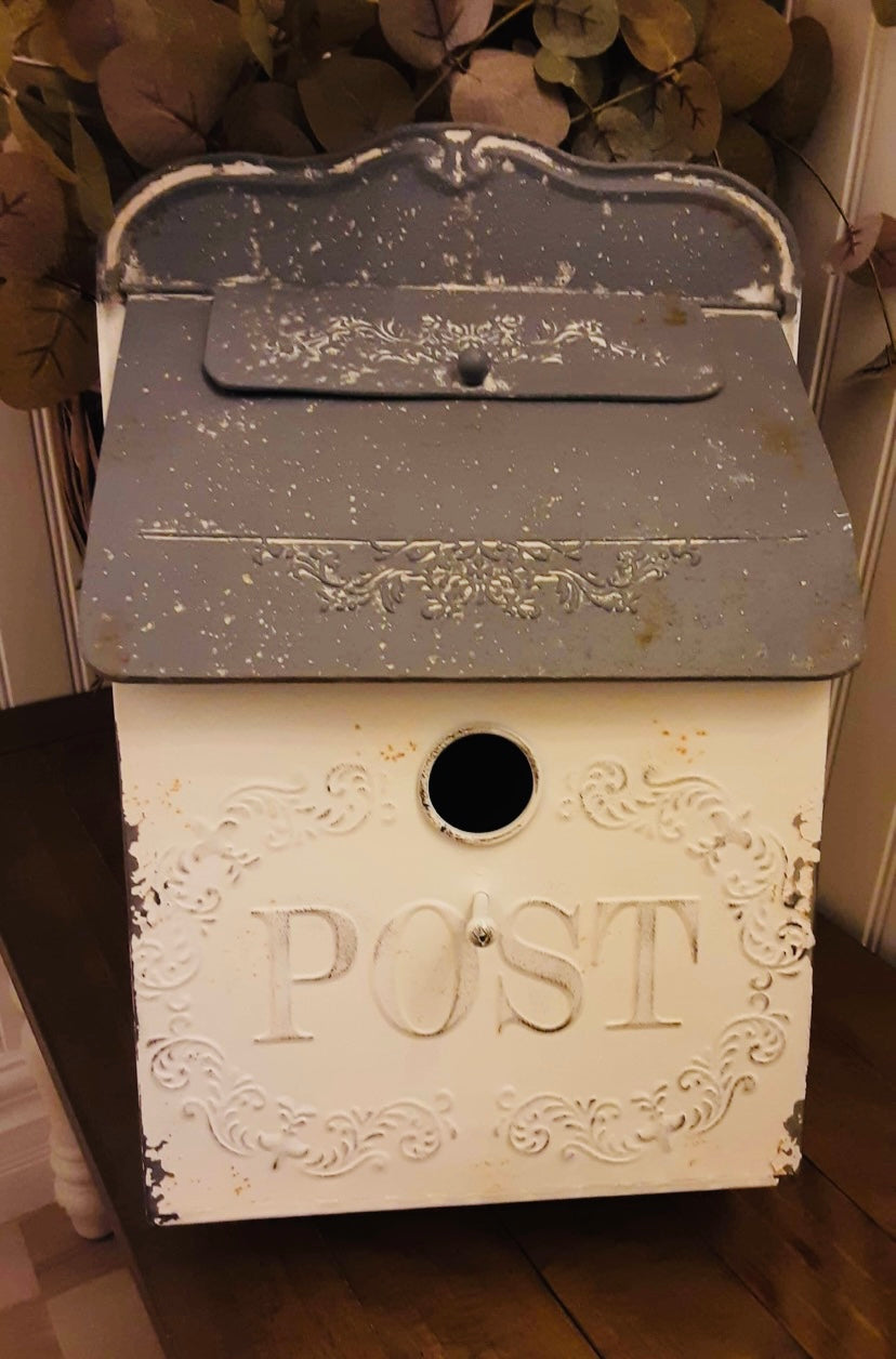 “Post” ~ Bird House (Mailbox)
